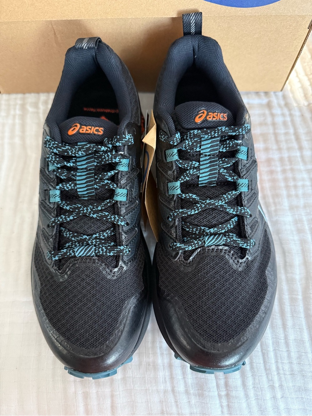 NWT Asics Gel-Trabuco Terra Sneakers Women’s Size 7 - Picture 2 of 8